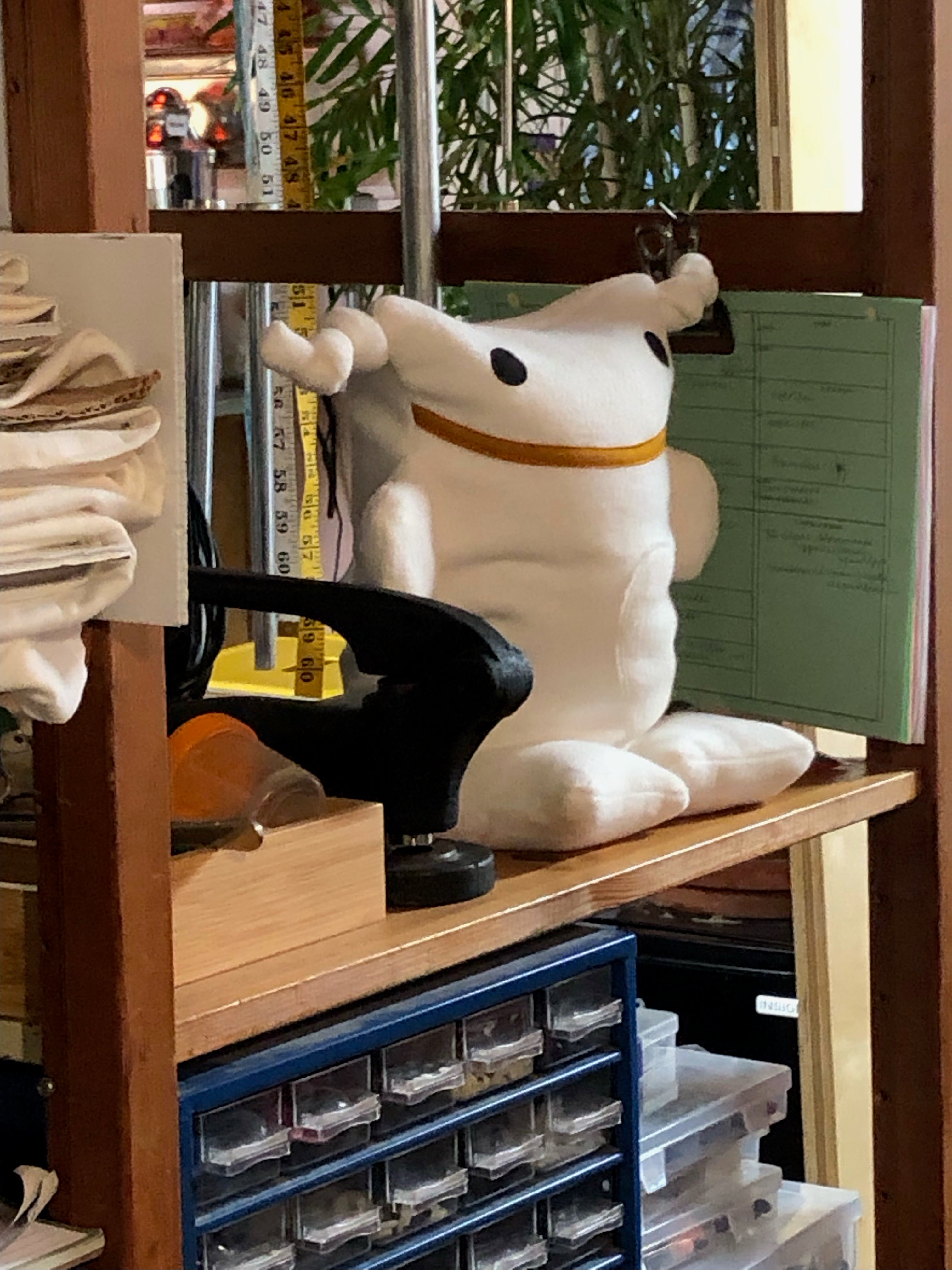 MONSIEUR TSÉ-TSÉ LOURD - PELUCHE DE RÉCONFORT