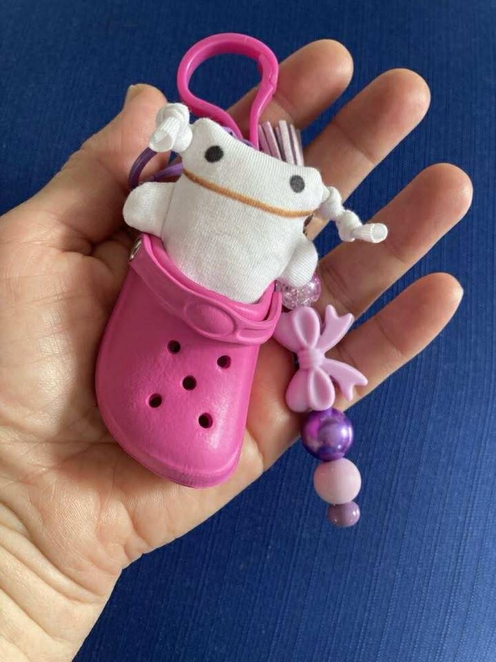 EMERGENCY TSÉ-TSÉ - STUFFED TOY