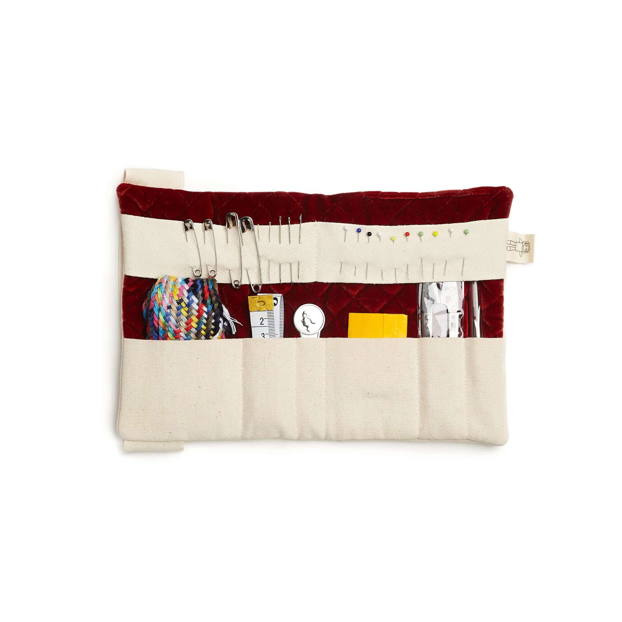 SEWING KIT