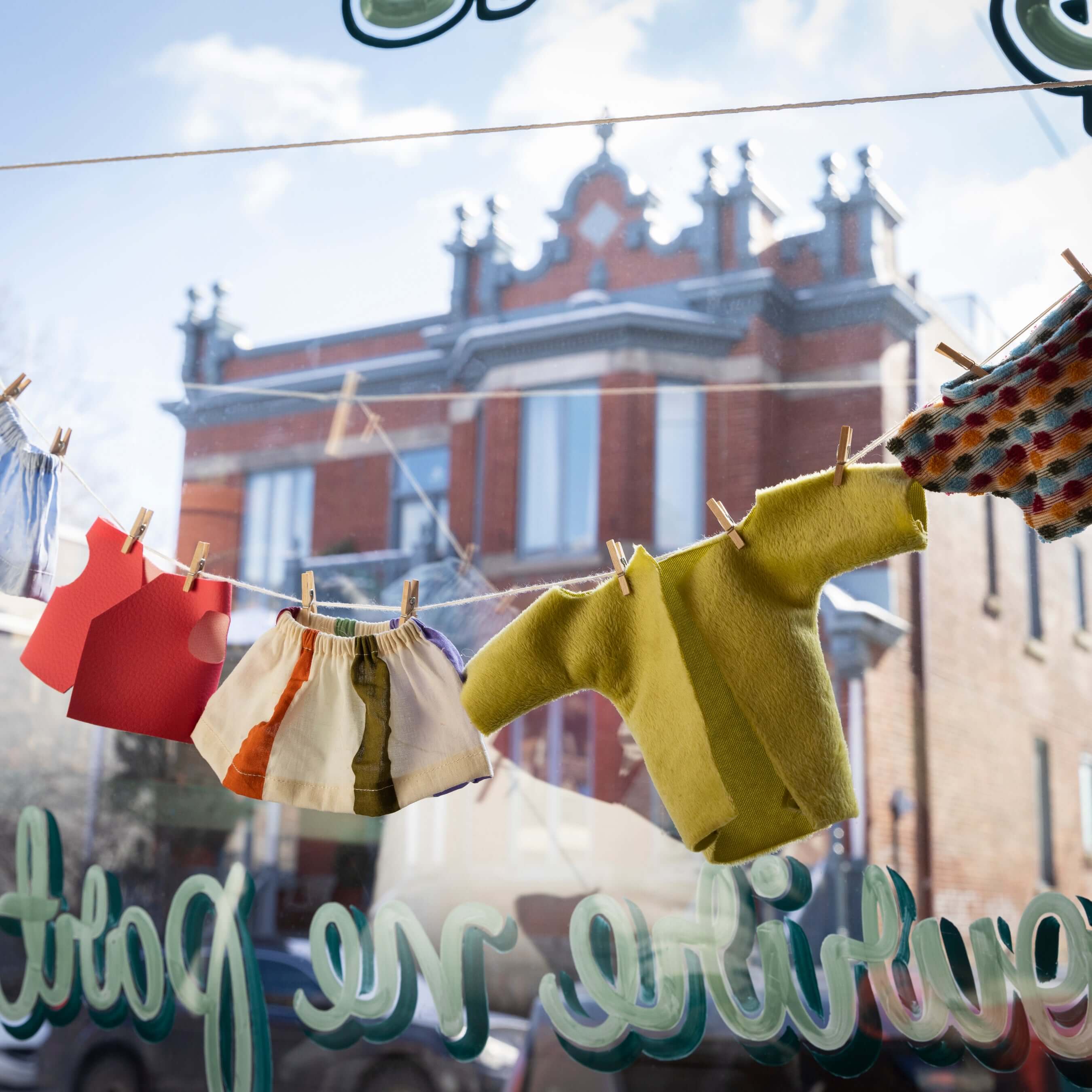 VÊTEMENT DE POUPÉE - JUPE