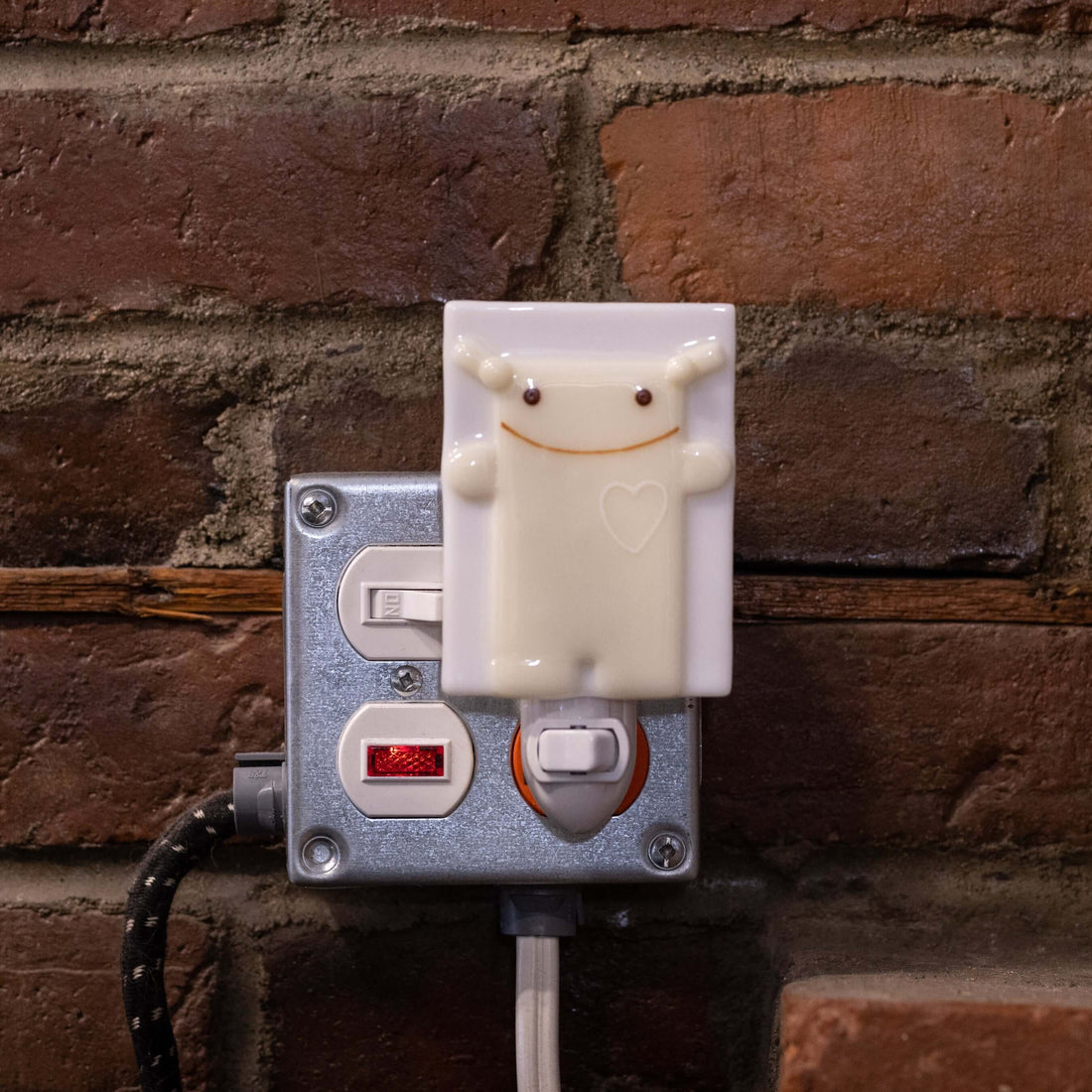 VEILLEUSE MONSIEUR TSÉ-TSÉ