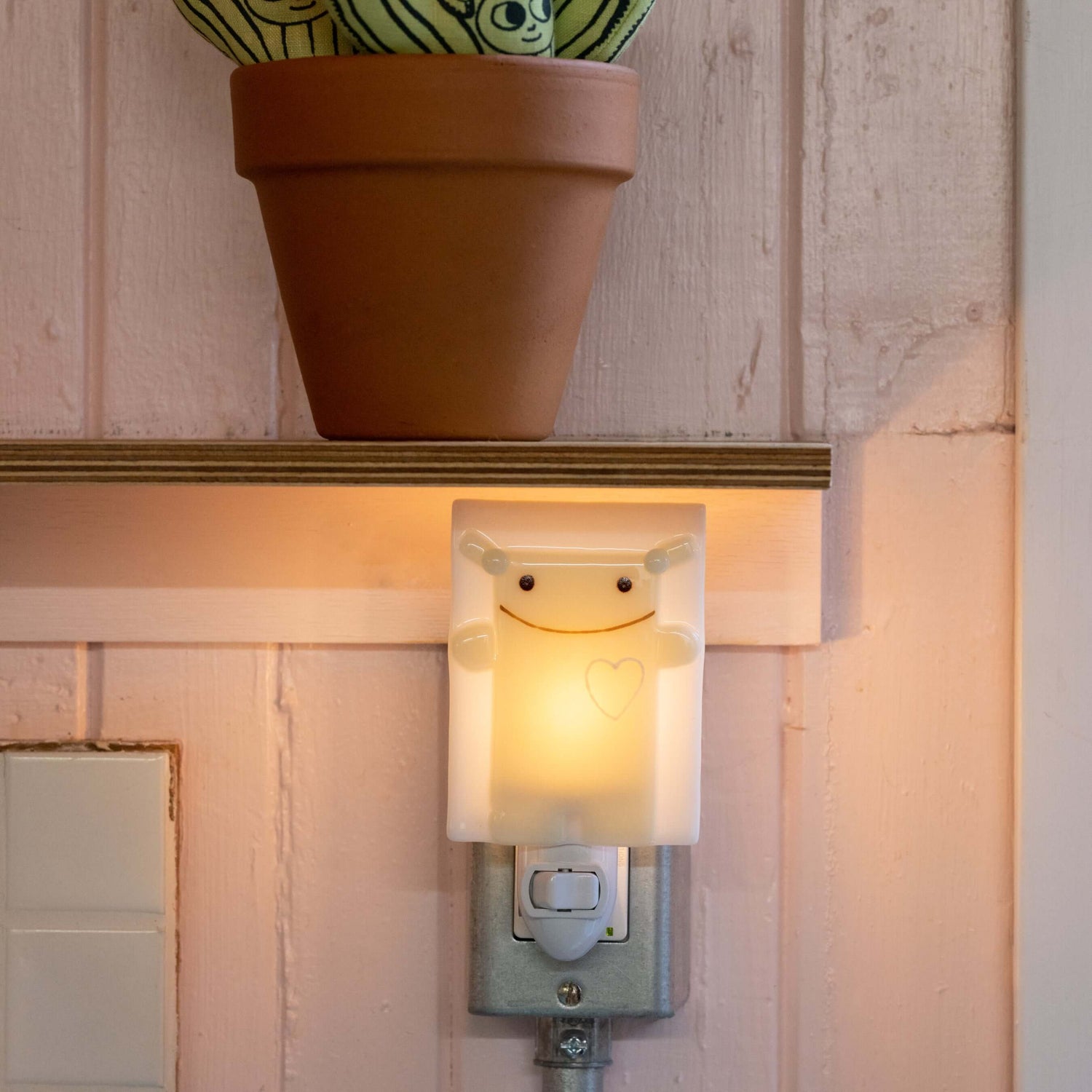 MONSIEUR TSÉ-TSÉ NIGHT-LIGHT