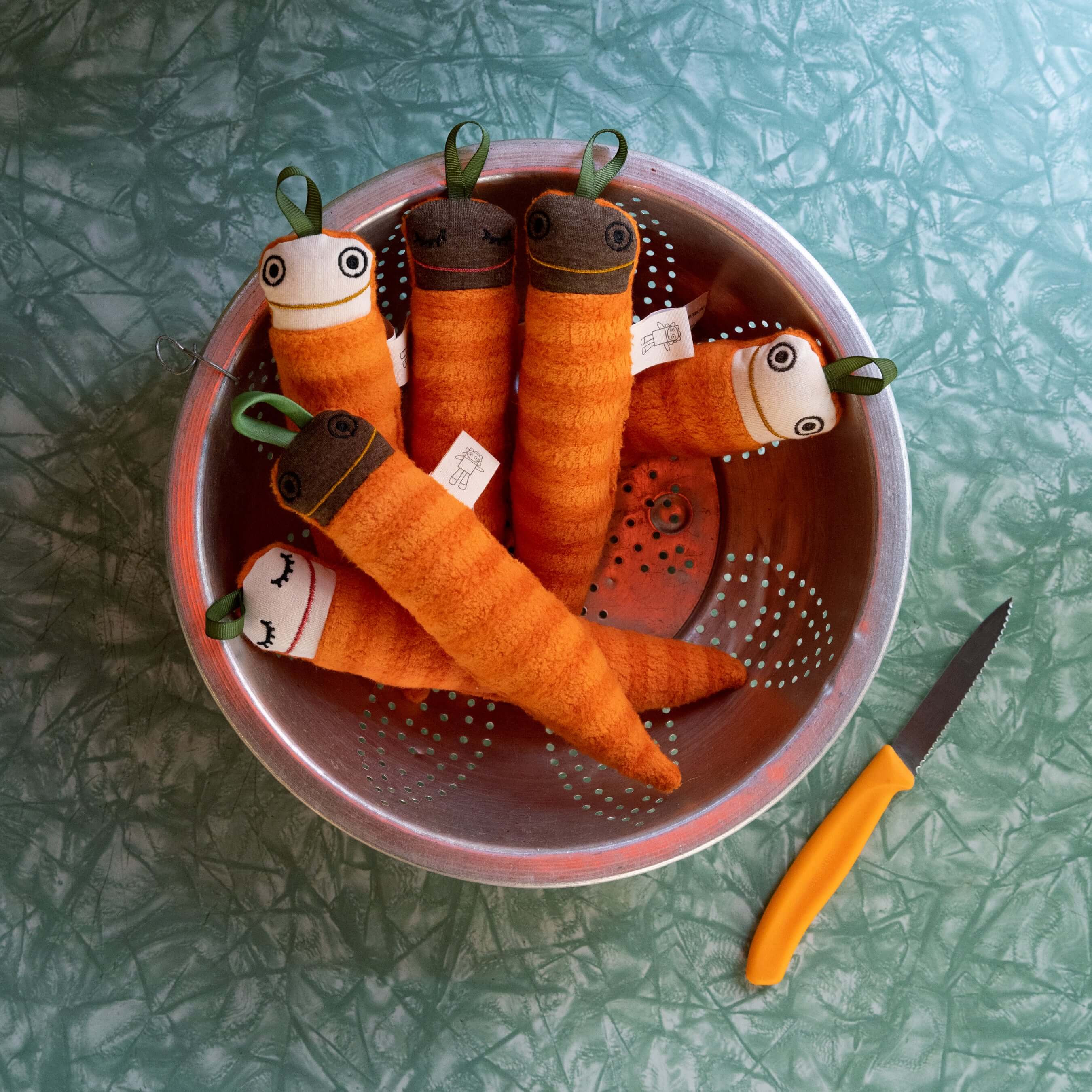 CARROT - SOFT TOY RATTLE