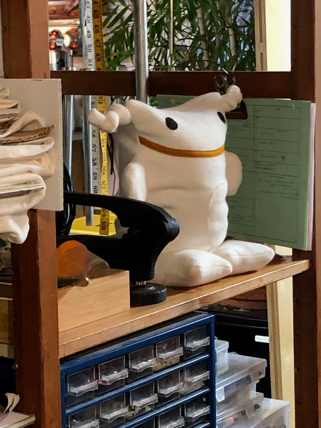 MONSIEUR TSÉ-TSÉ LOURD - PELUCHE DE RÉCONFORT