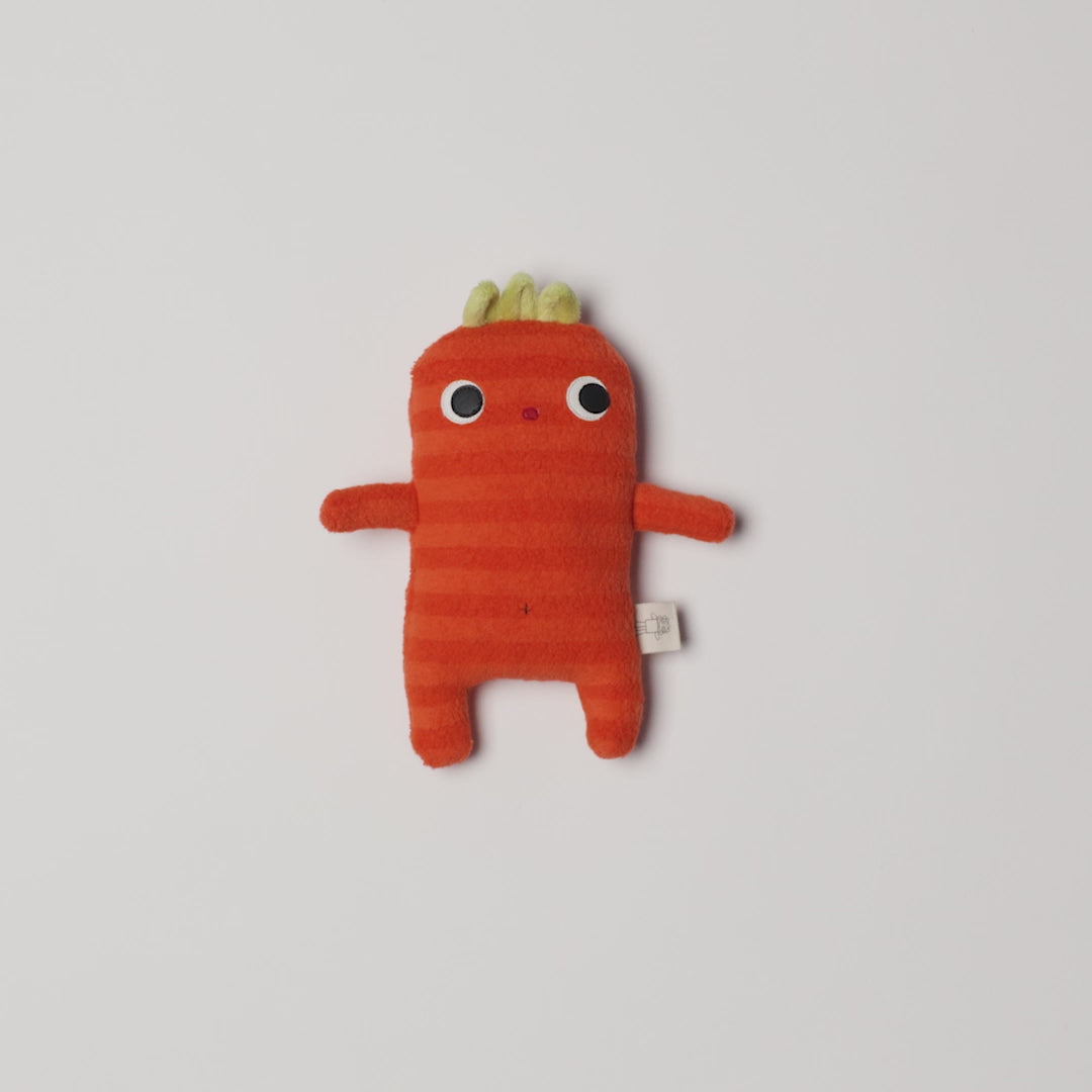 VAL THE CARROT - STUFFED VEGGIE